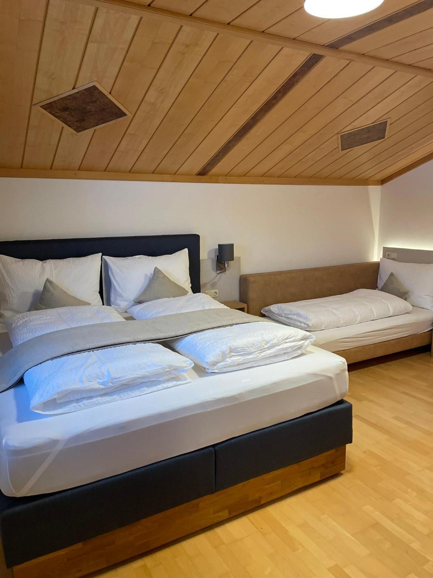 Landhaus Brugger Apartment Saalfelden Luaran gambar